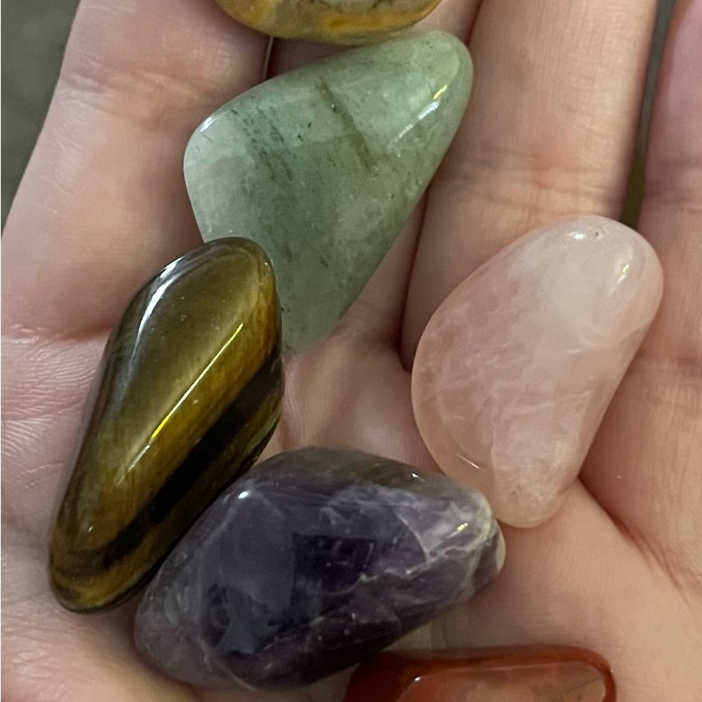 Gemstone Set with Tiger Eye, Rose Quartz,‎ and Aventurine - Picture 4 of 5